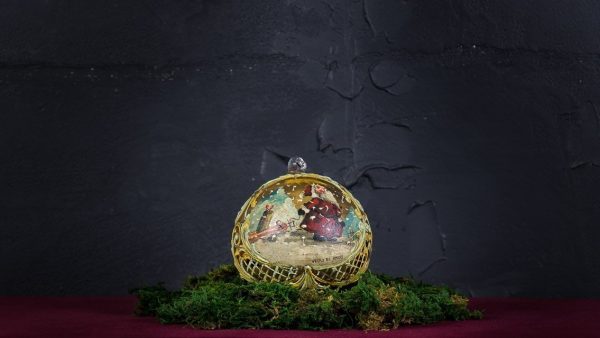 Christmas Hut - Image 1